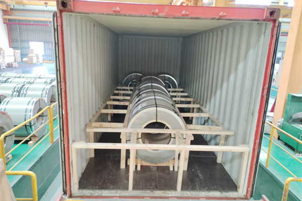 高品質(zhì)430不銹鋼帶啟運埃及，助力高端廚具制造 圖1