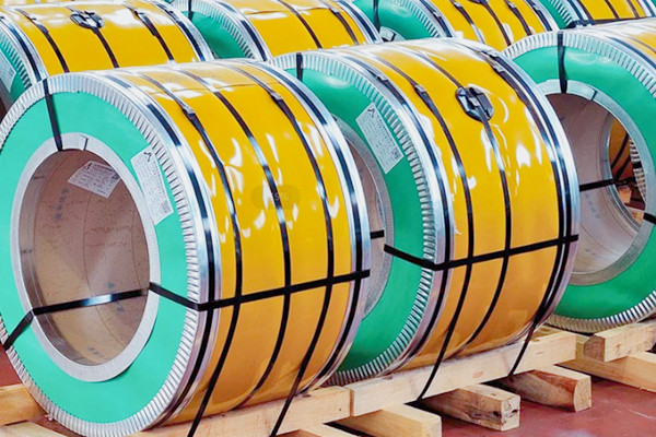 2025年精密不銹鋼帶行業(yè)迎來黃金發(fā)展期，技術(shù)創(chuàng)新與產(chǎn)能擴(kuò)張并進(jìn)