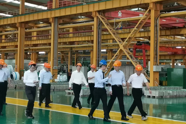 寧波雙鹿集團(tuán)（富邦）電池領(lǐng)導(dǎo)一行蒞臨我司考察交流