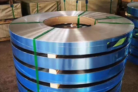 304不銹鋼帶和201不銹鋼帶的特性、應(yīng)用和優(yōu)缺點(diǎn)